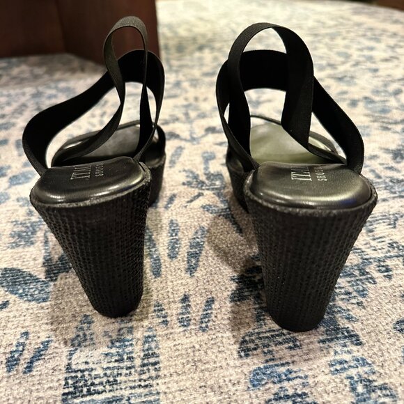 Italian Shoemakers Black Wedges - Picture 4 of 6
